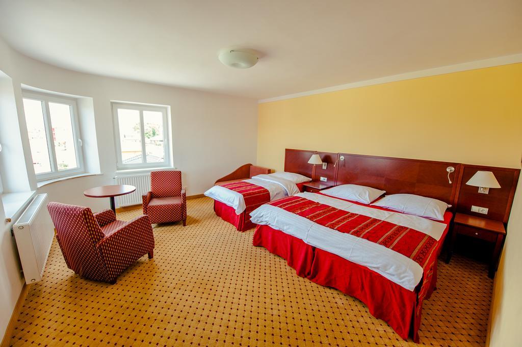 Penzion Karolinka Hotell Kroměříž Eksteriør bilde