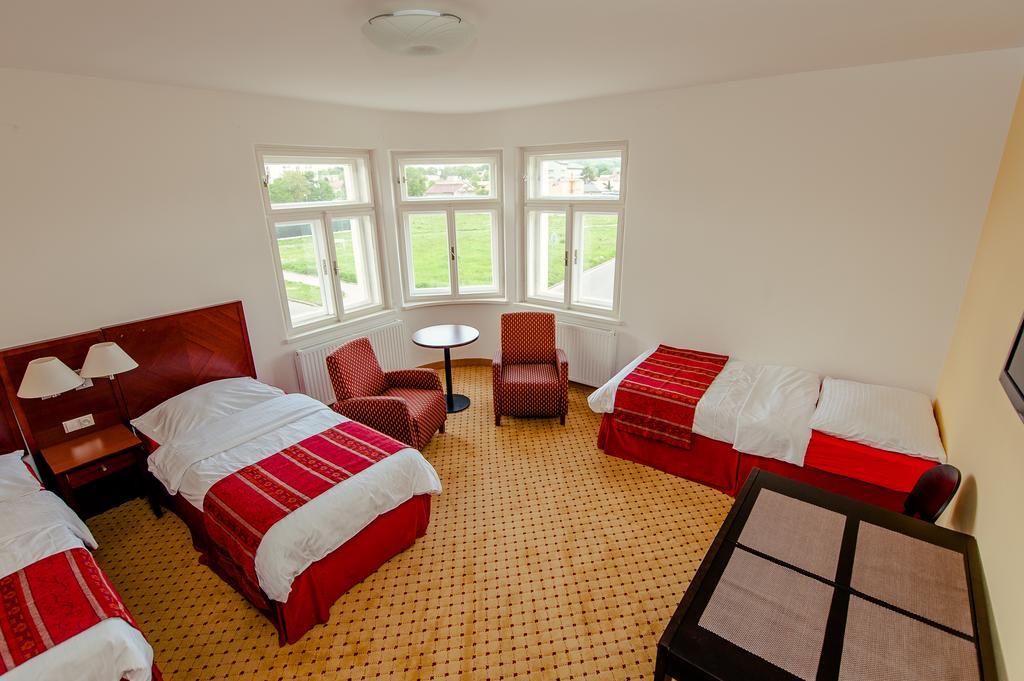 Penzion Karolinka Hotell Kroměříž Eksteriør bilde